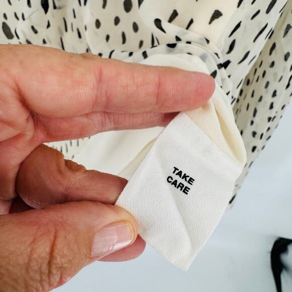 Avec Les Filles Cream Black Dot Ruffle Tie Neck Blouse Size Medium - Picture 5 of 8